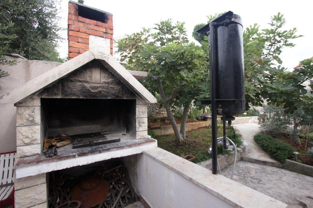 Apartment Miljenko Tomić Splitska Zewnętrze zdjęcie